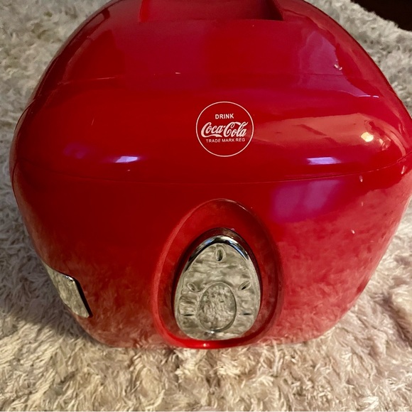 Coca Cola Mini Fridge - Picture 3 of 10